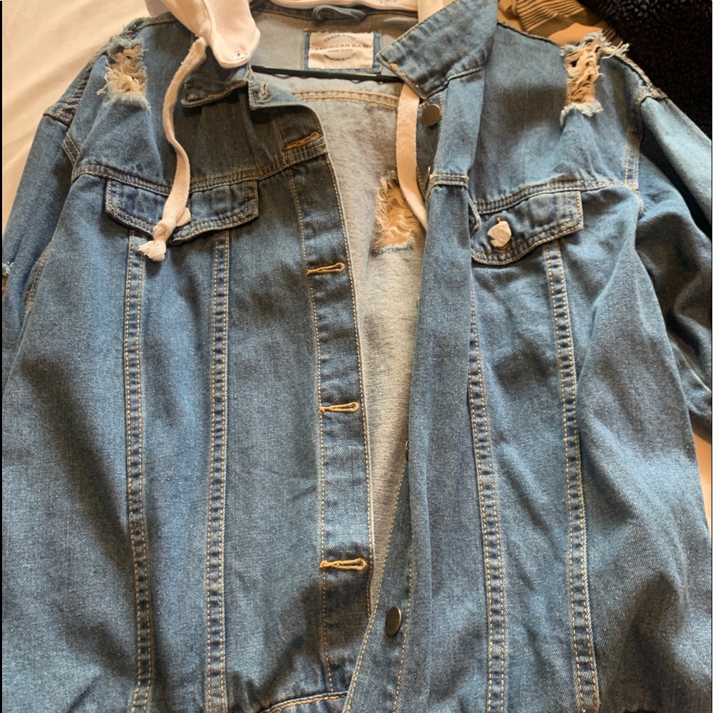 Good Vives Denim Jacket